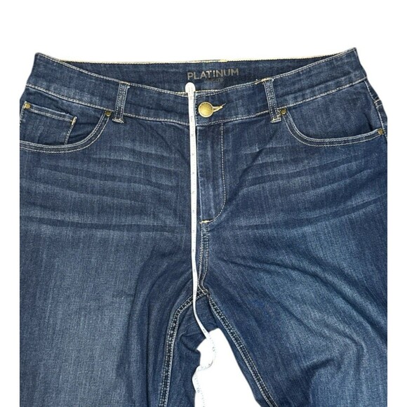 Chico’s Women’s Platinum Bootcut Mid-rise Jeans Dark Wash Size 2 Stretch Denim - Picture 3 of 7